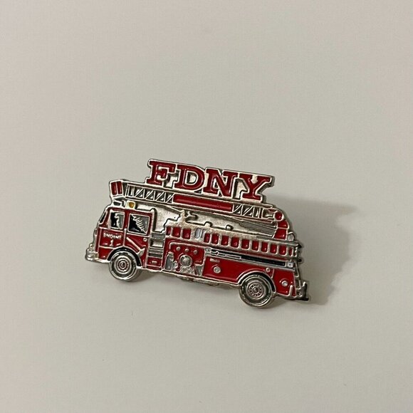 Fire Department of New York FDNY Fire Truck Pin - Picture 7 of 8